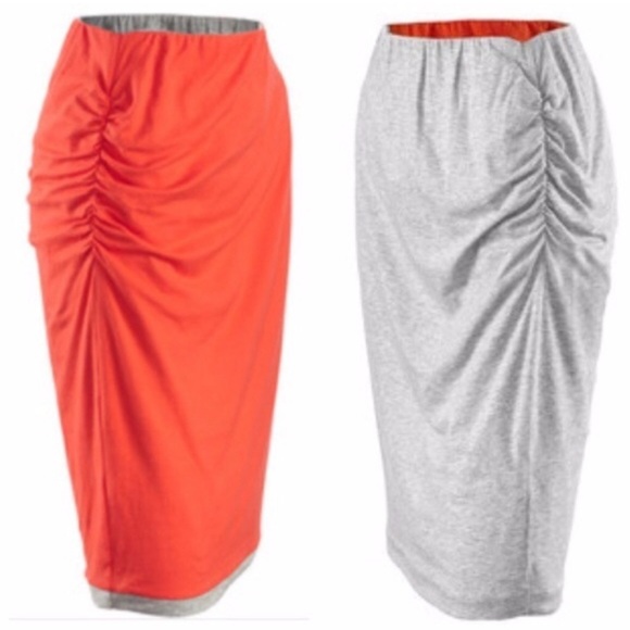 CAbi Reversible Tube Skirt - Picture 2 of 2